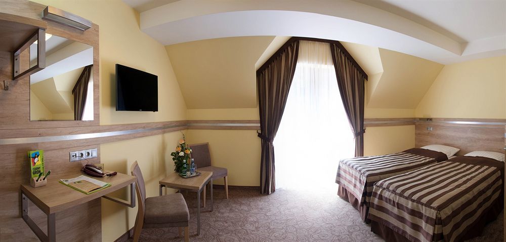 Domki Czarny Gron Rzyki Exteriér fotografie